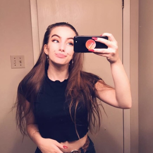 Meet your Posher, Cassie - Picture 1 of 1